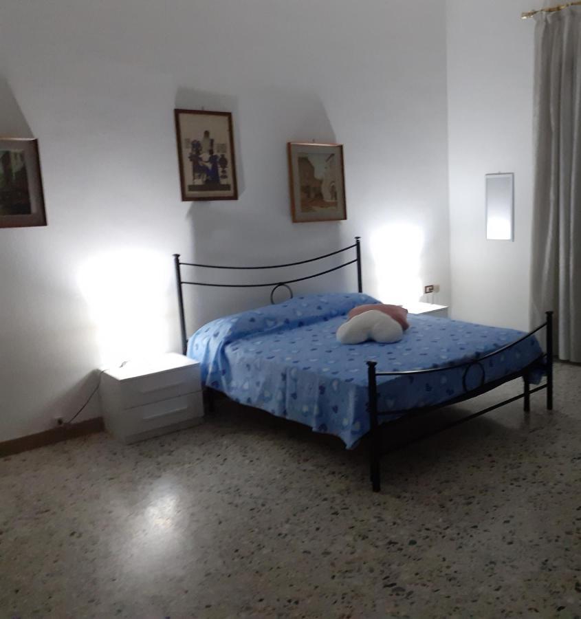 לינה וארוחת בוקר קאסרטה A Casa Di Adele מראה חיצוני תמונה