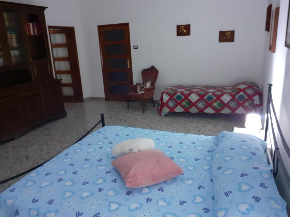 לינה וארוחת בוקר קאסרטה A Casa Di Adele מראה חיצוני תמונה