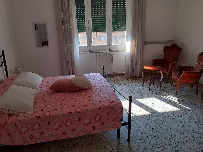 לינה וארוחת בוקר קאסרטה A Casa Di Adele מראה חיצוני תמונה