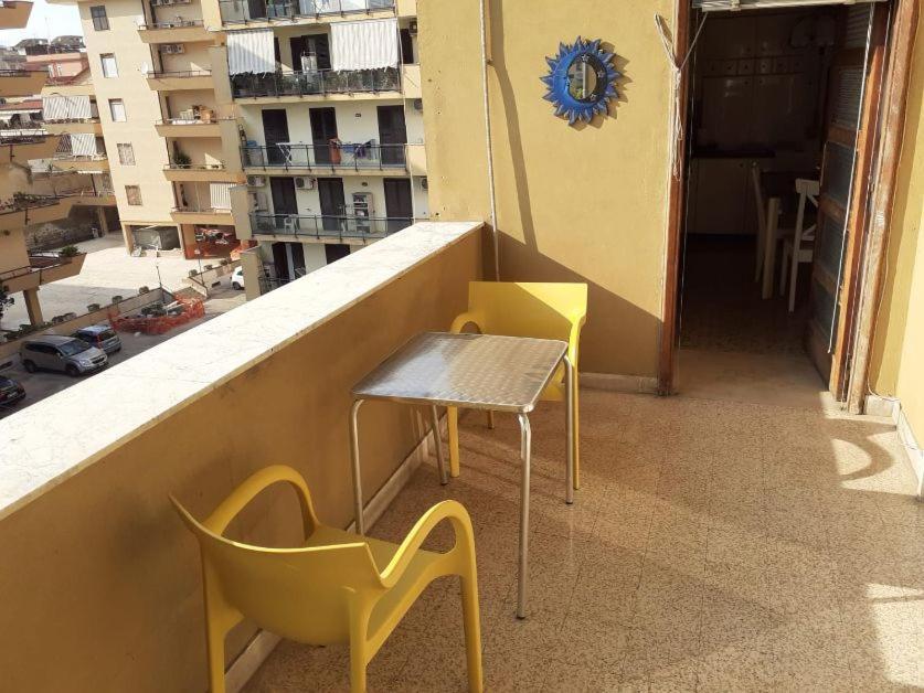 לינה וארוחת בוקר קאסרטה A Casa Di Adele מראה חיצוני תמונה