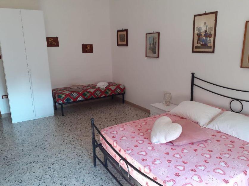 לינה וארוחת בוקר קאסרטה A Casa Di Adele מראה חיצוני תמונה