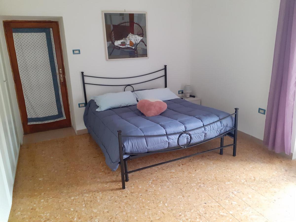 לינה וארוחת בוקר קאסרטה A Casa Di Adele מראה חיצוני תמונה