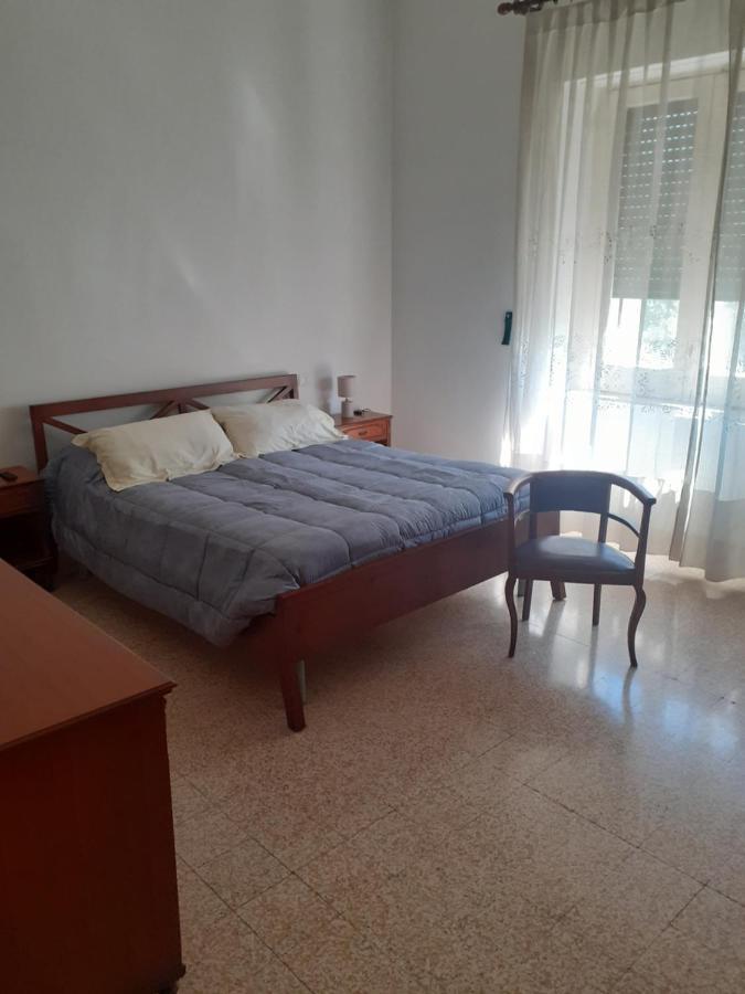 לינה וארוחת בוקר קאסרטה A Casa Di Adele מראה חיצוני תמונה