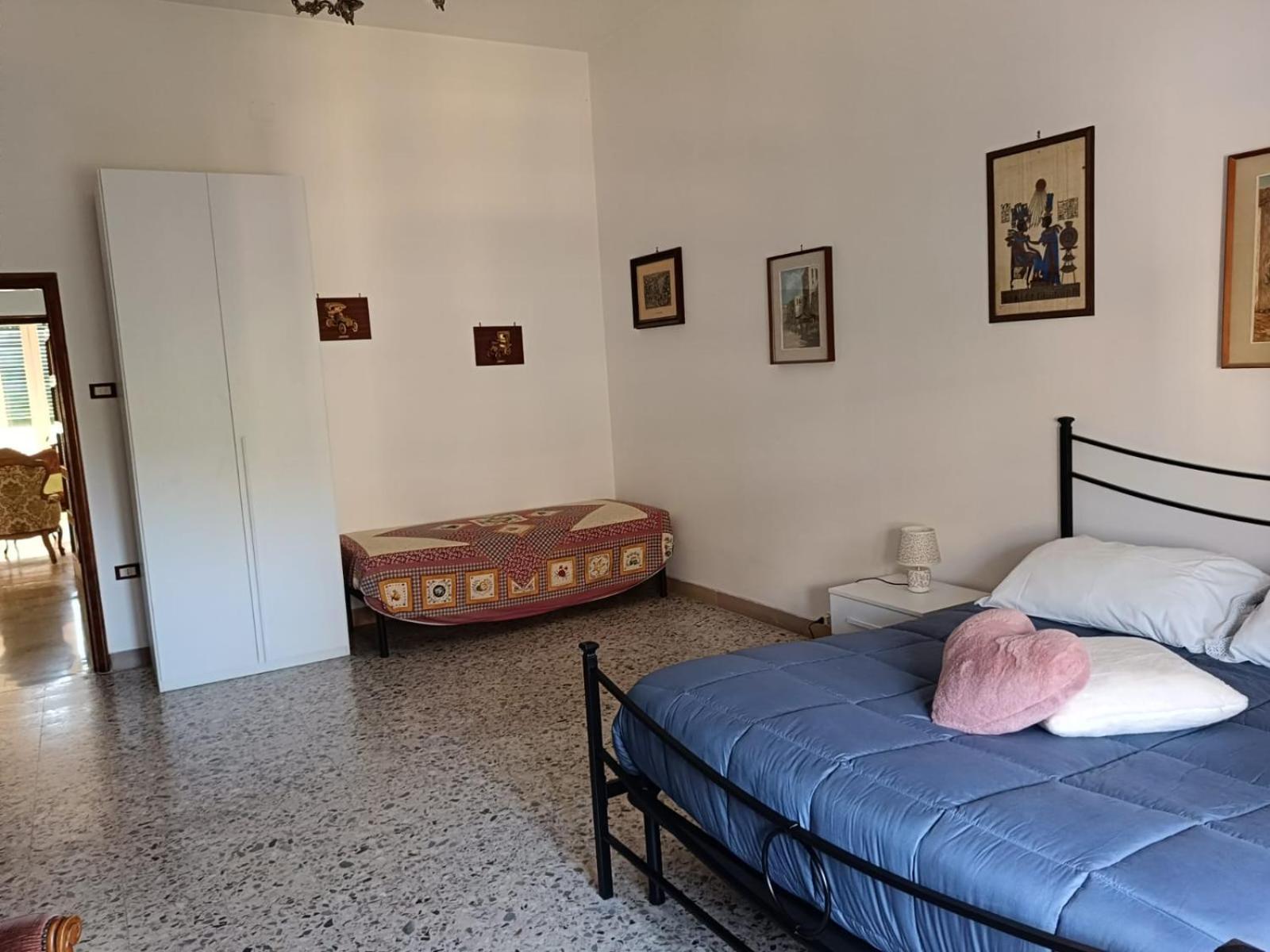 לינה וארוחת בוקר קאסרטה A Casa Di Adele מראה חיצוני תמונה