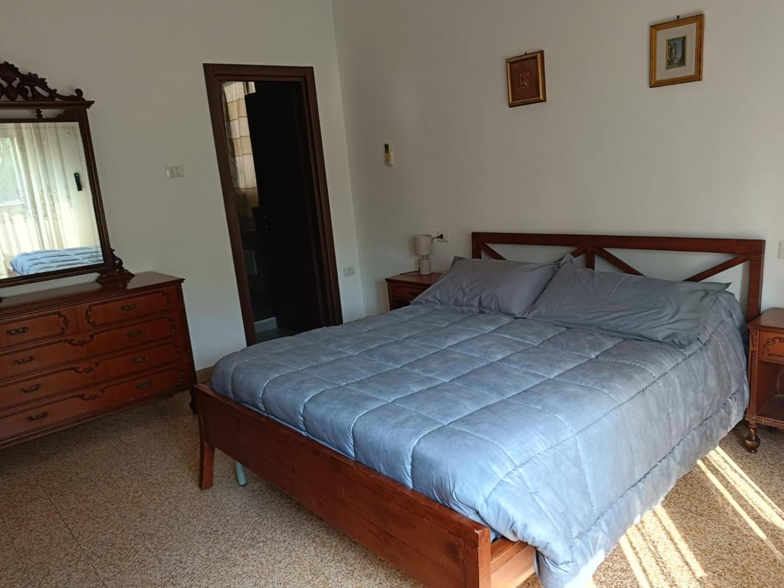 לינה וארוחת בוקר קאסרטה A Casa Di Adele מראה חיצוני תמונה